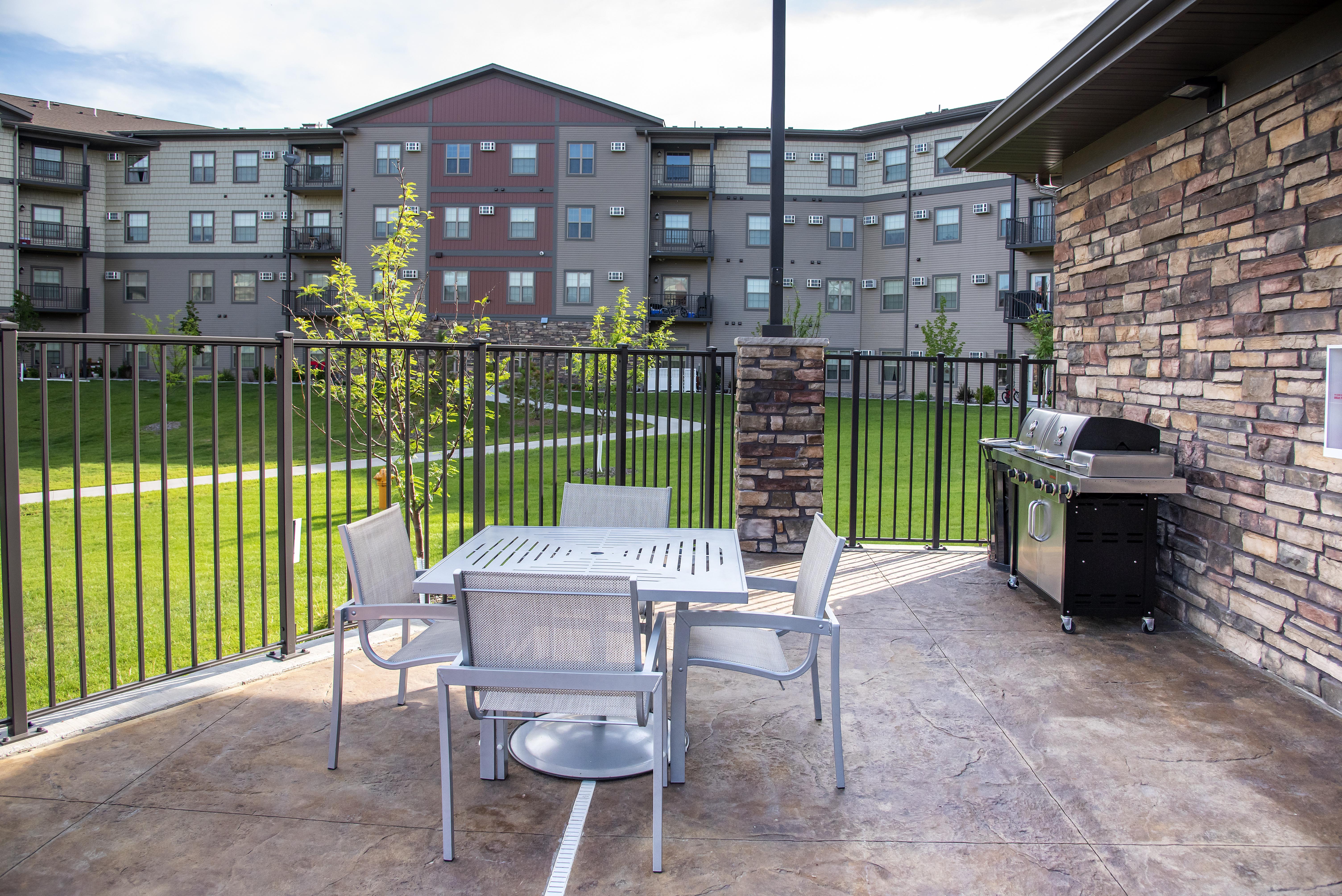 Cardinal Point Apartments 6 of 8