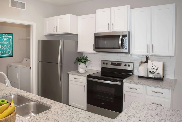 Cascade Shores Townhomes + Flats 12 of 12