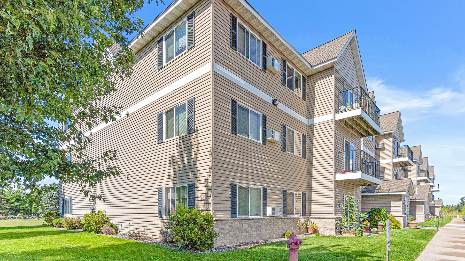 Evergreen Apartment Homes 4 of 6