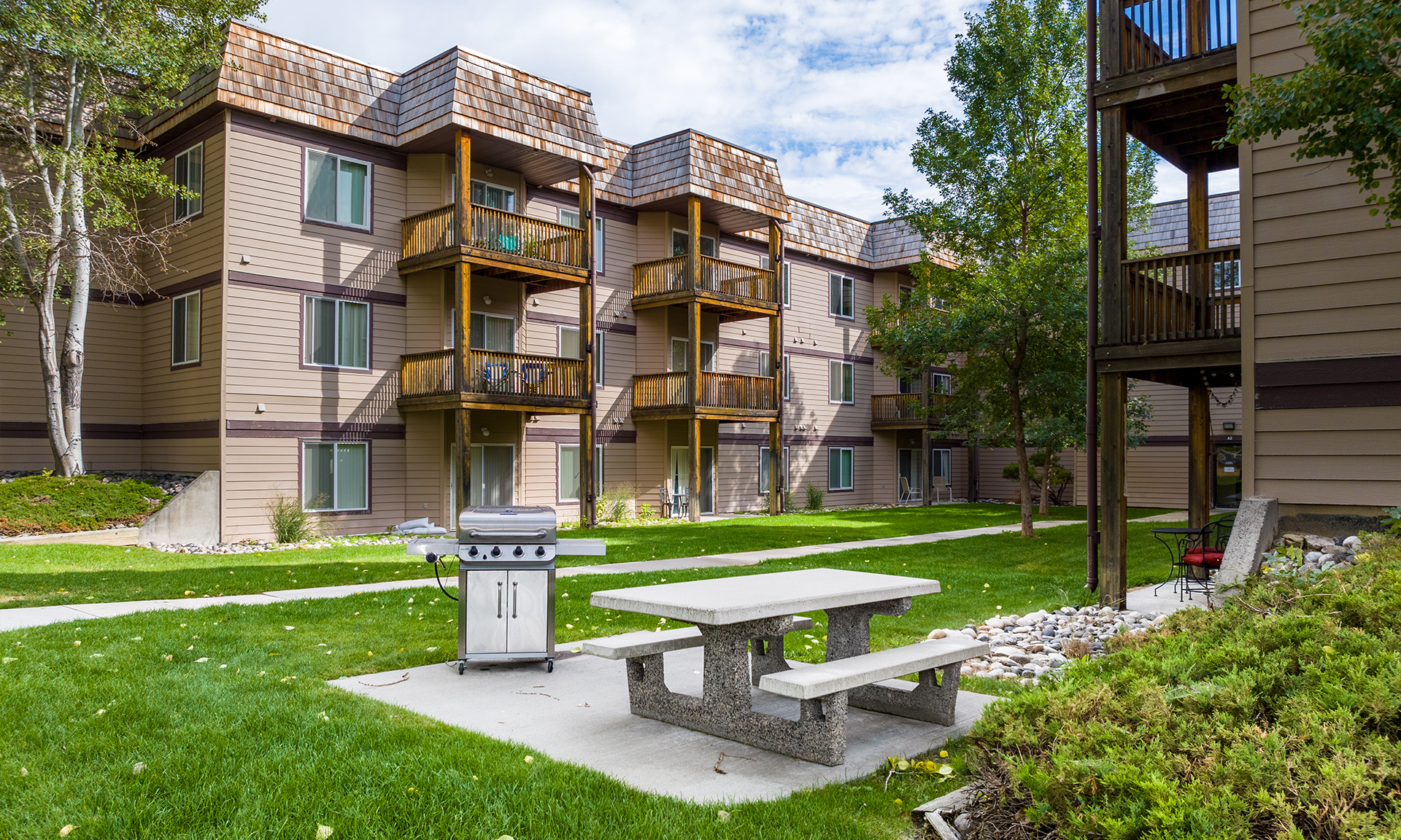 Rocky Meadows Apartments 2 of 5