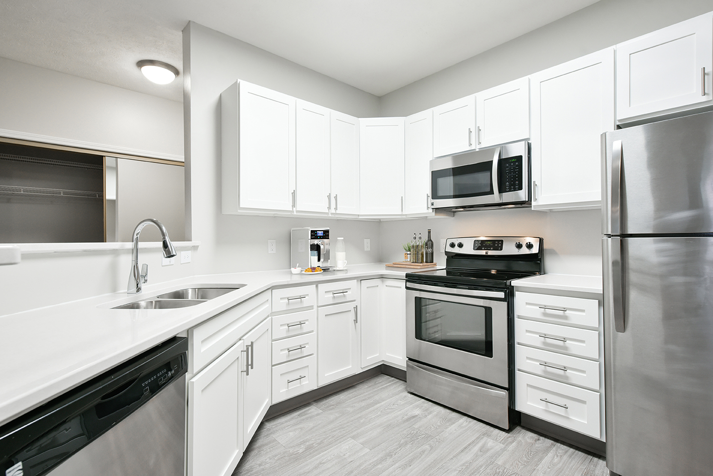 Lakeside Village Apartment Homes 4 of 12