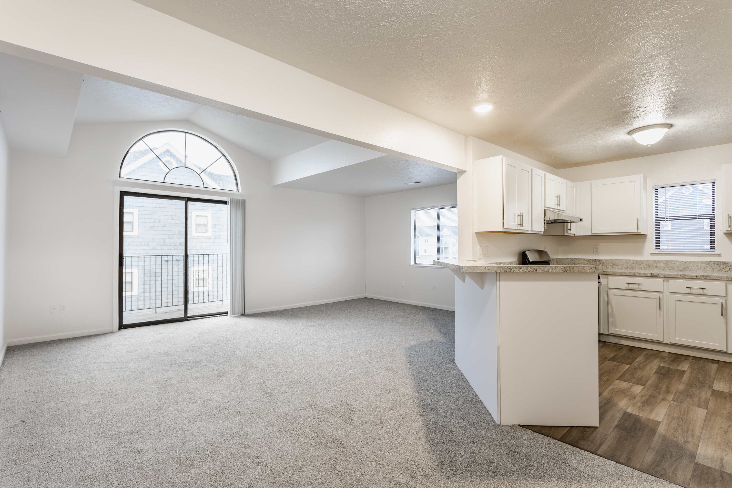 Huntington Cove Apartments 11 of 12