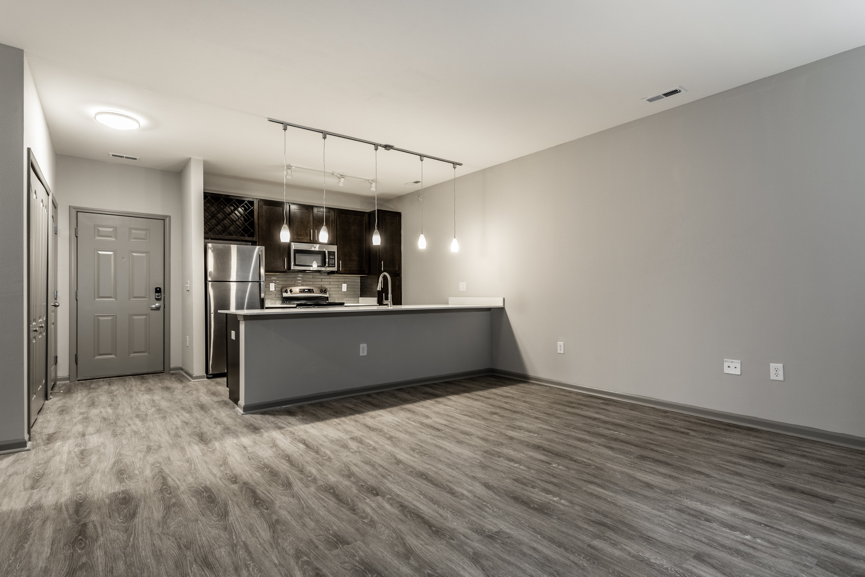 Bella Vista Apartments 5 of 12