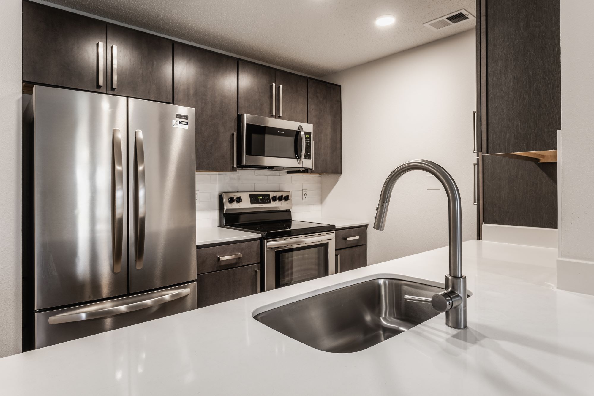 Latitudes Apartments 3 of 12