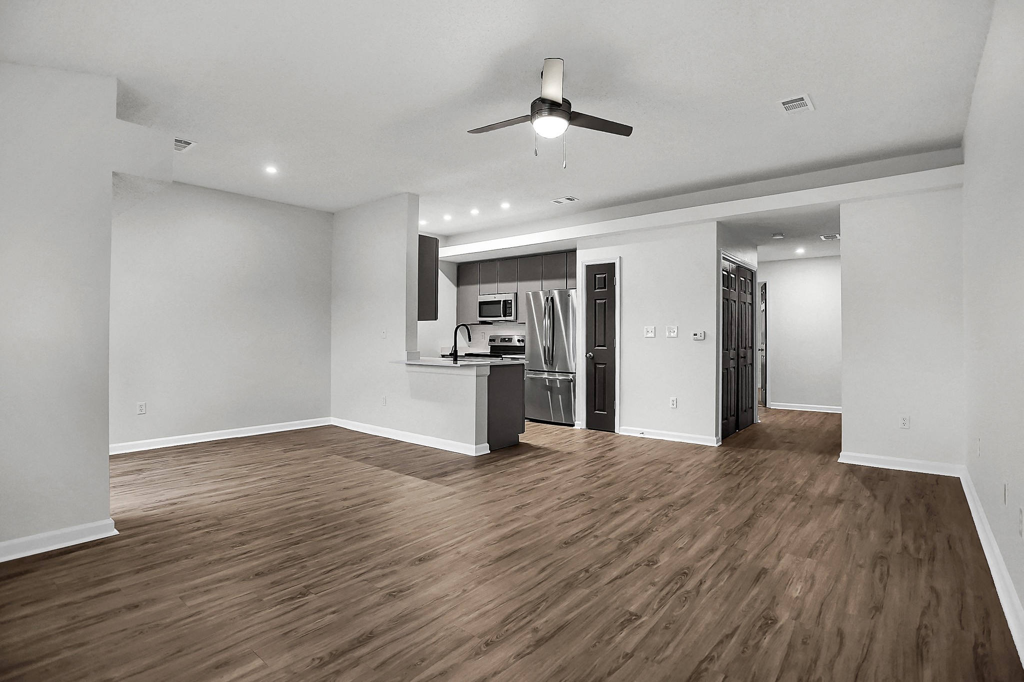 Latitudes Apartments 22 of 58