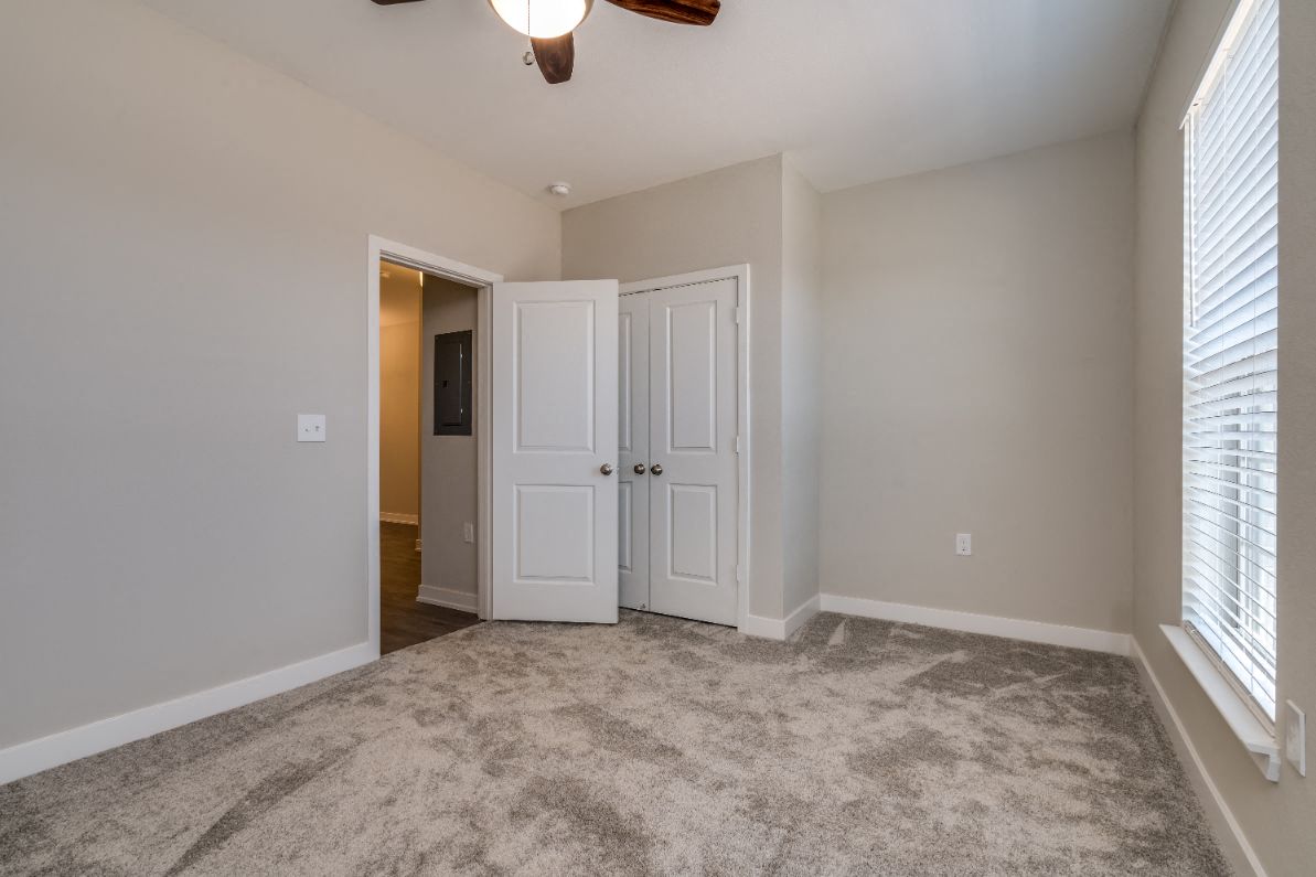 Emerald Creek Apartments 9 of 12
