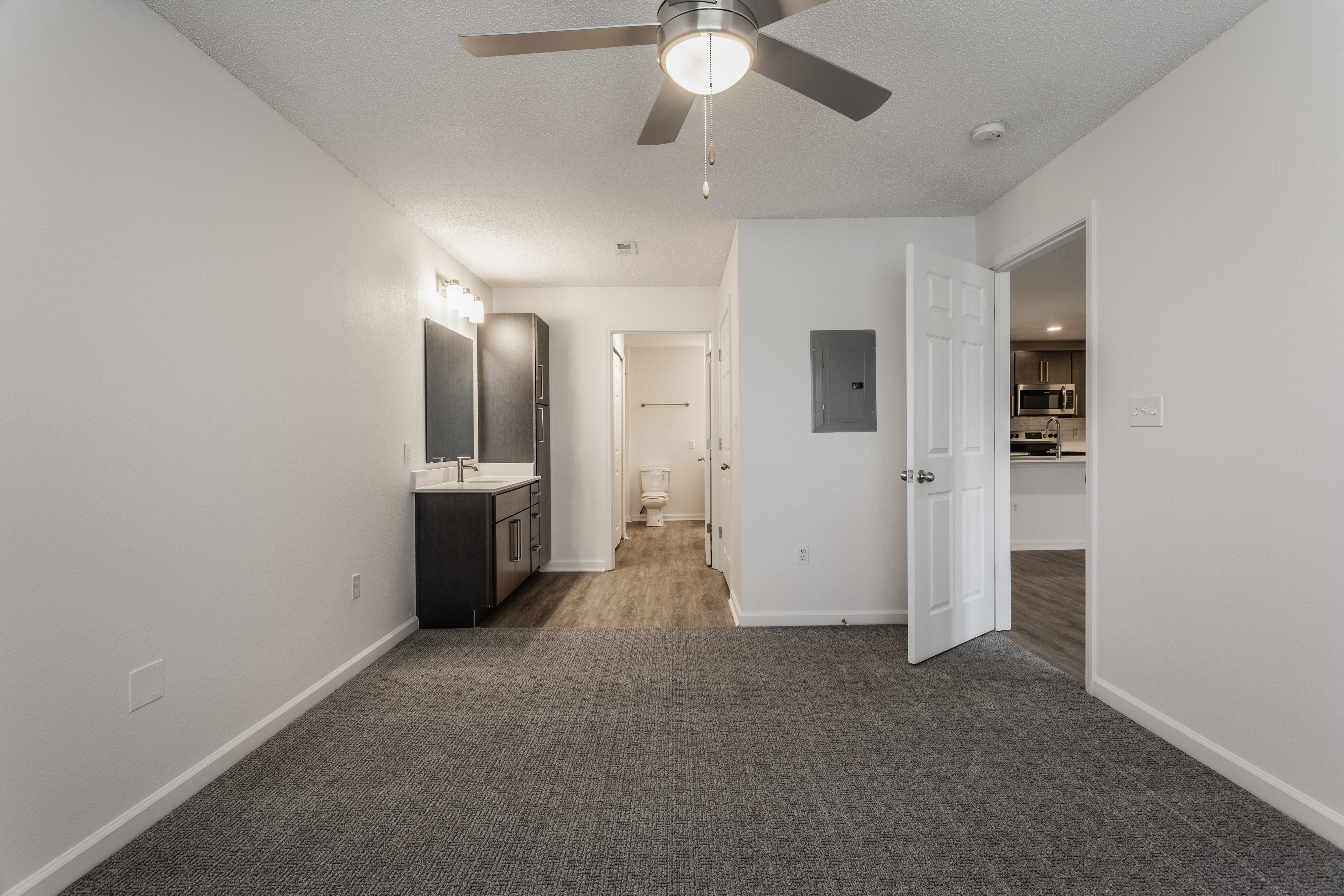 Latitudes Apartments 9 of 12