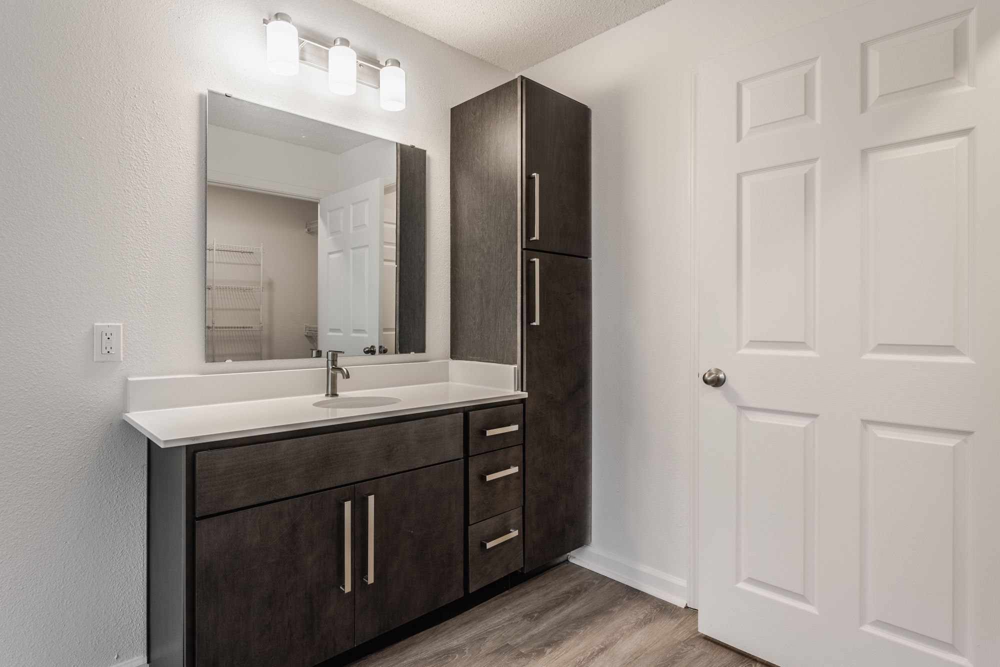 Latitudes Apartments 10 of 12