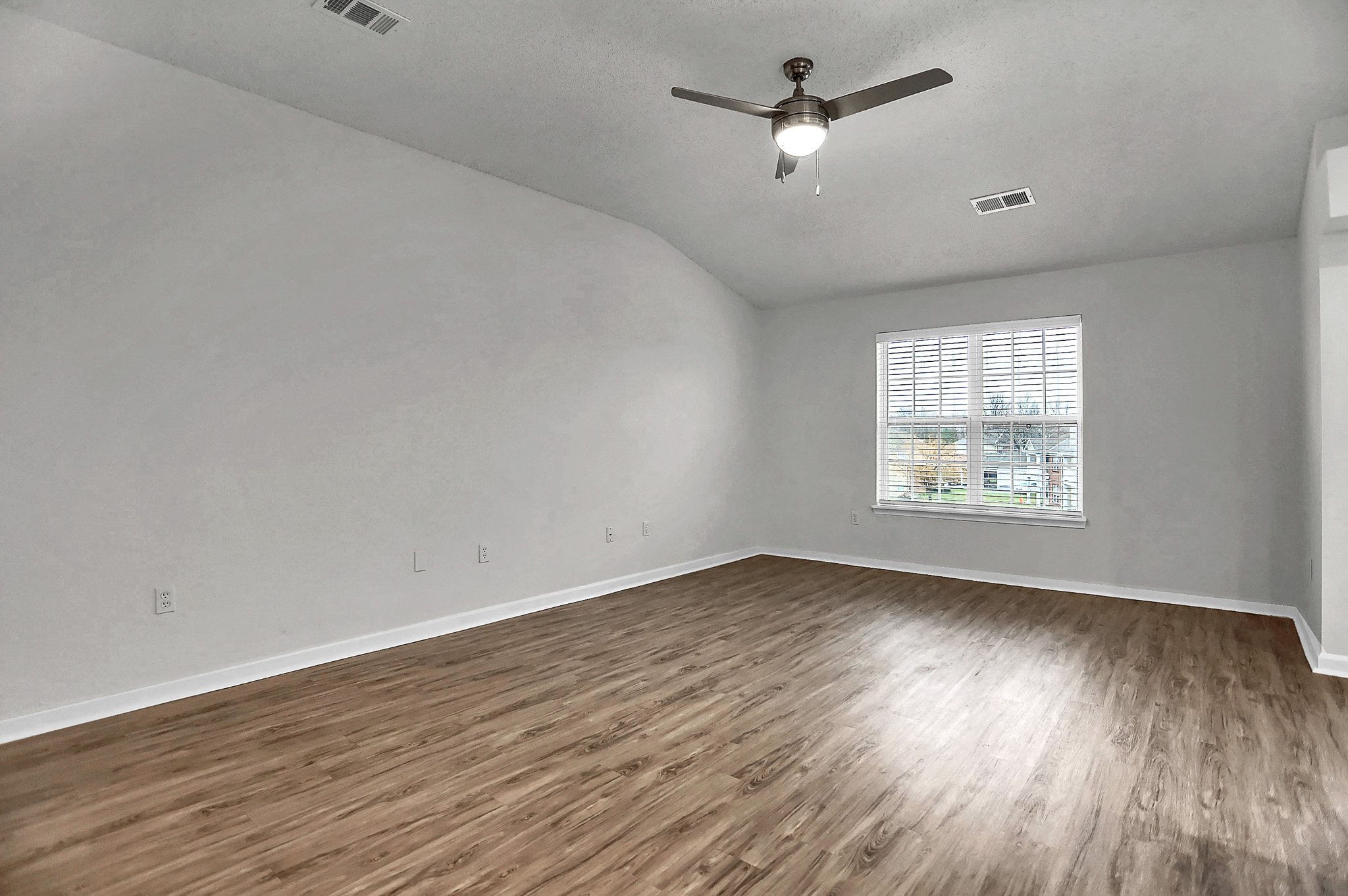 Latitudes Apartments 24 of 58