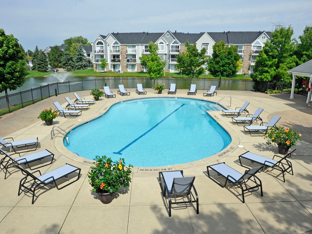 Pool at Hillside Apartments (1 of 2)