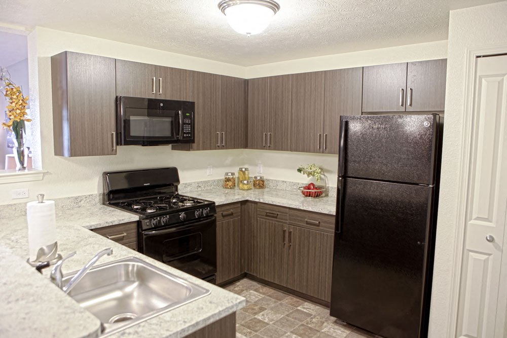 Andover Pointe Apartment Homes 8 of 12