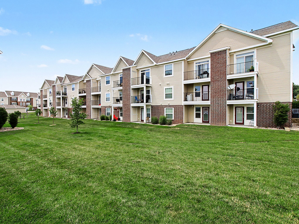 Andover Pointe Apartment Homes 33 of 43