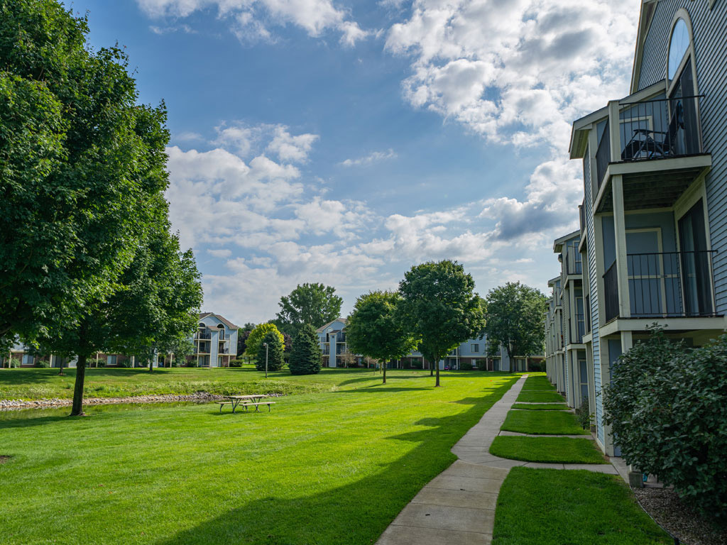 Arbor Lakes Apartments 46 of 48