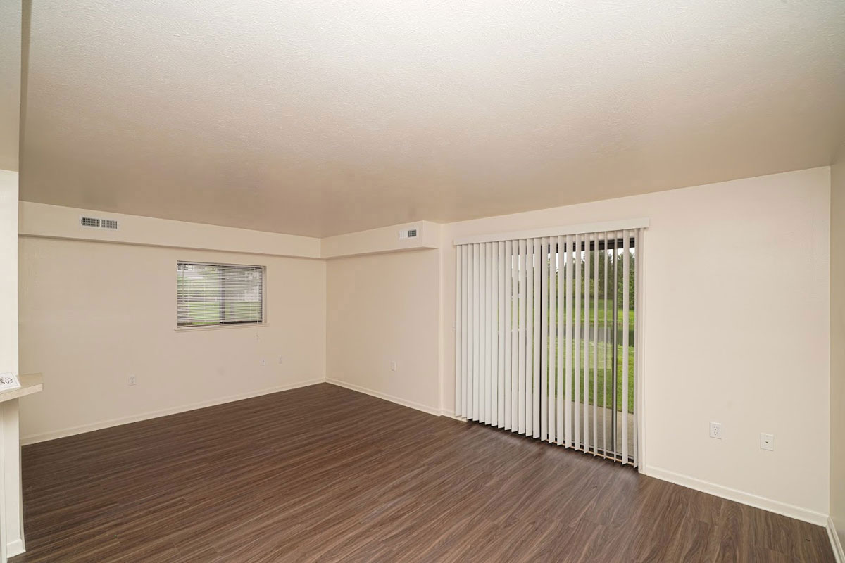 Arbor Lakes Apartments 9 of 12