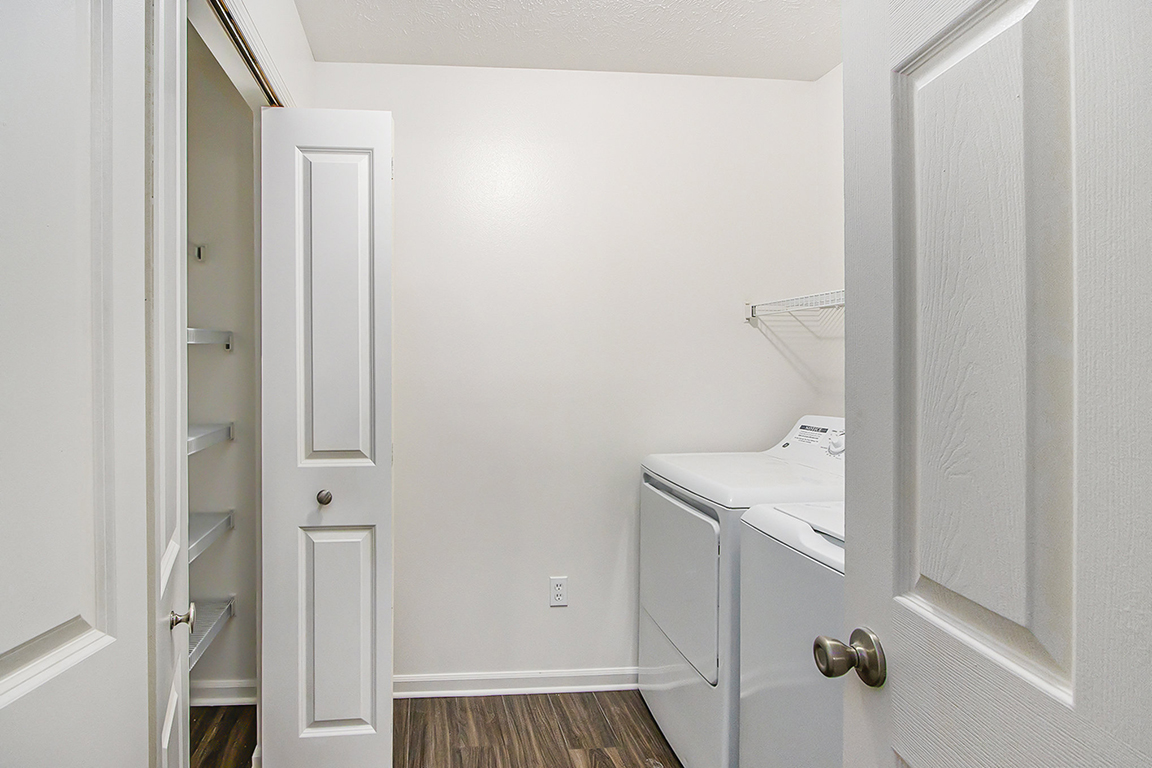 Laundry room at Autumn Lakes Apartments and Townhomes (4 of 4)