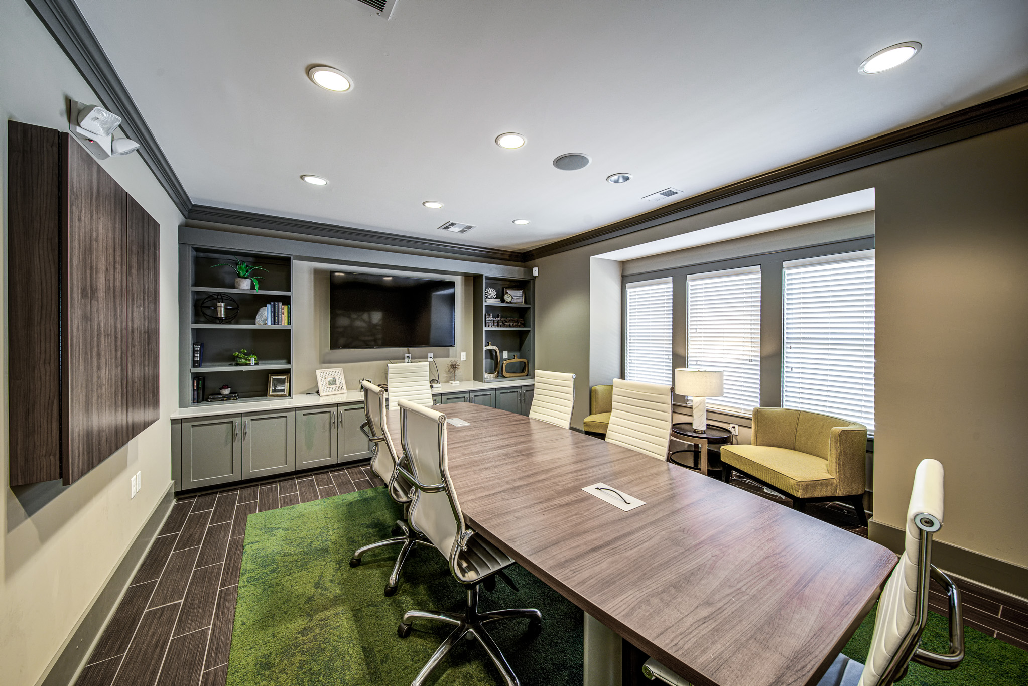 Work space at Avellan Springs Apartments (1 of 2)