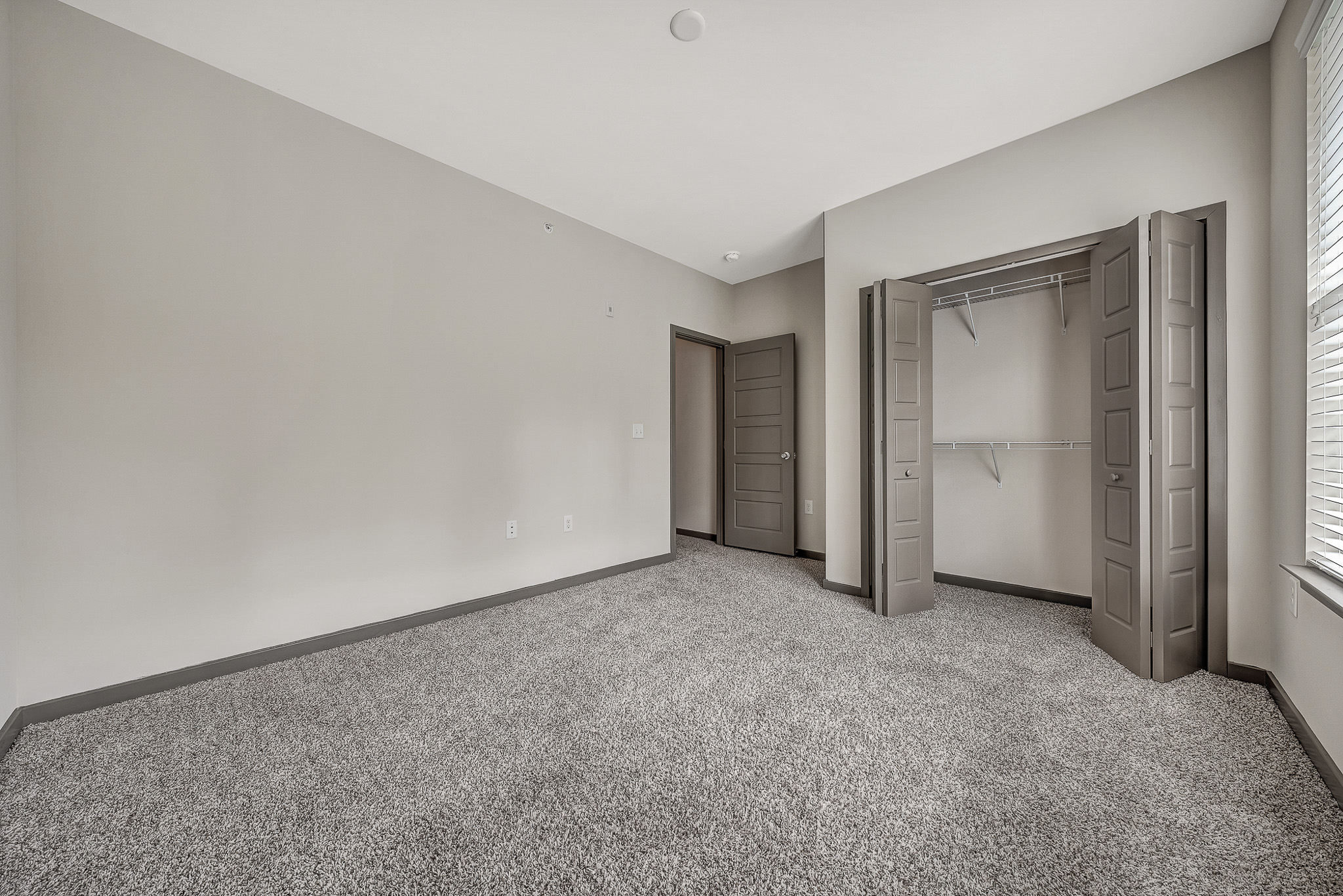 Avellan Springs Apartments 5 of 12