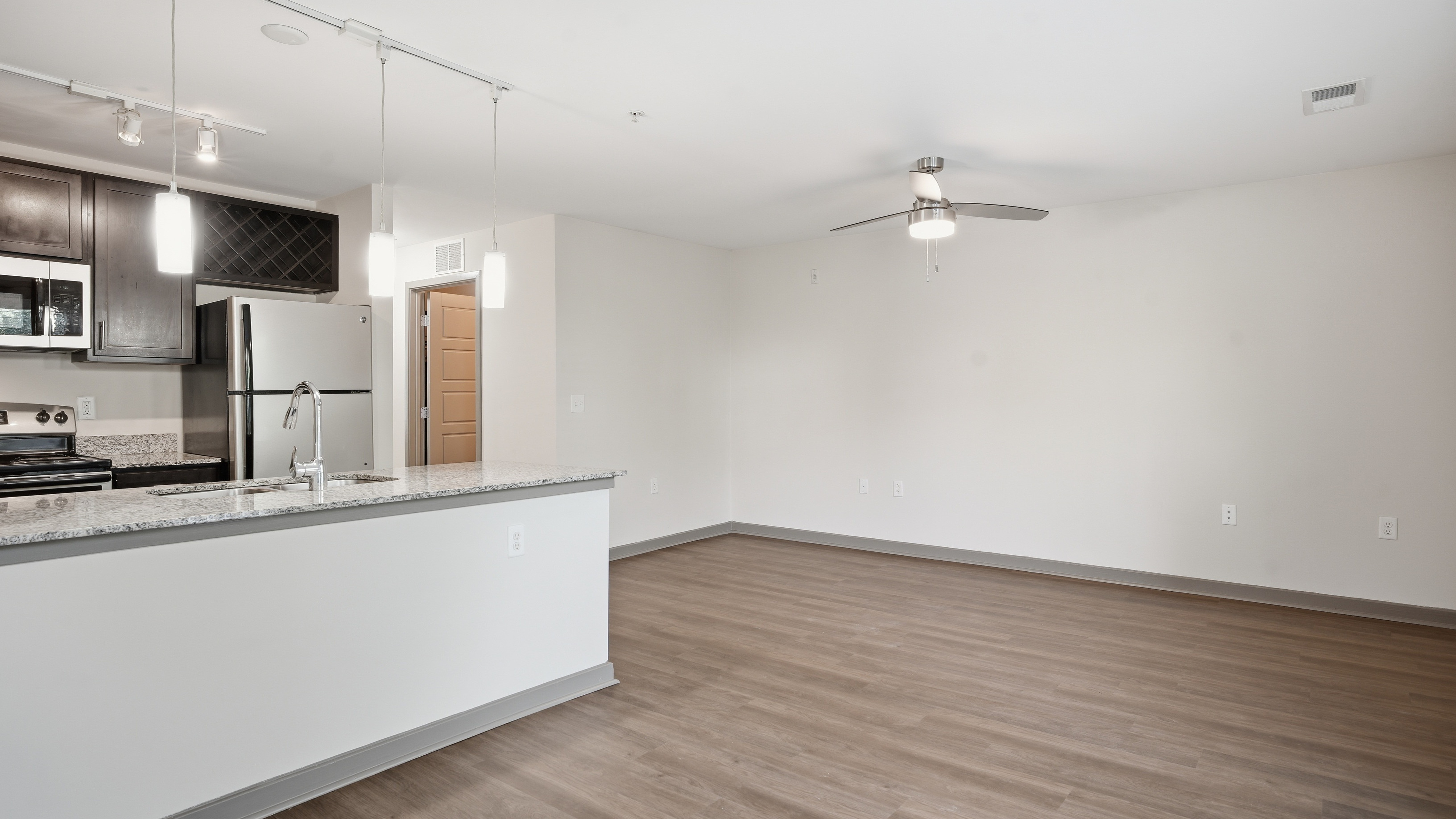 Avellan Springs Apartments 22 of 47
