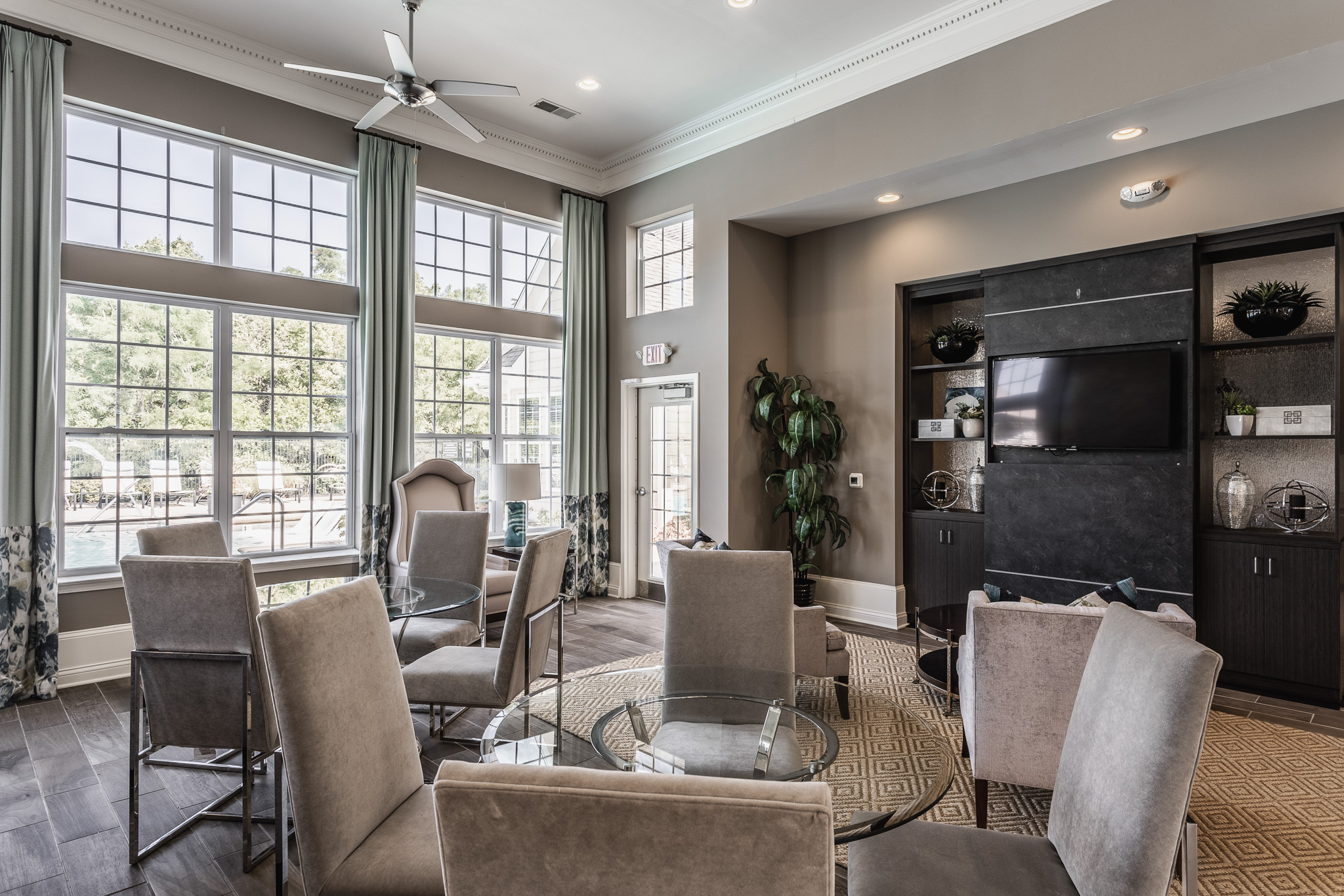Lobby at Bella Vista Apartments (1 of 4)