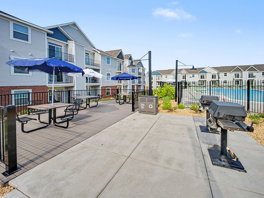 Grill area at Chase Creek Apartment Homes