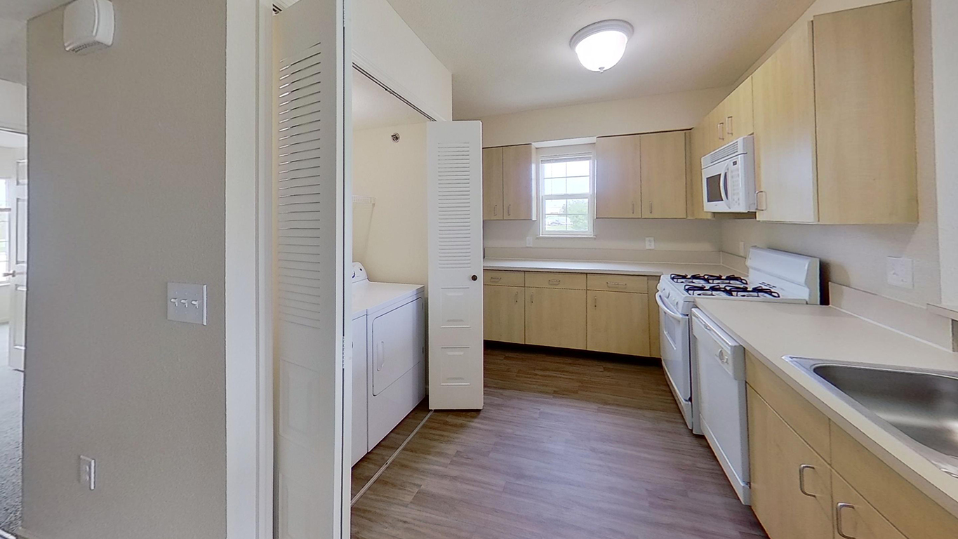 Colonial Pointe at Fairview Apartments 14 of 41