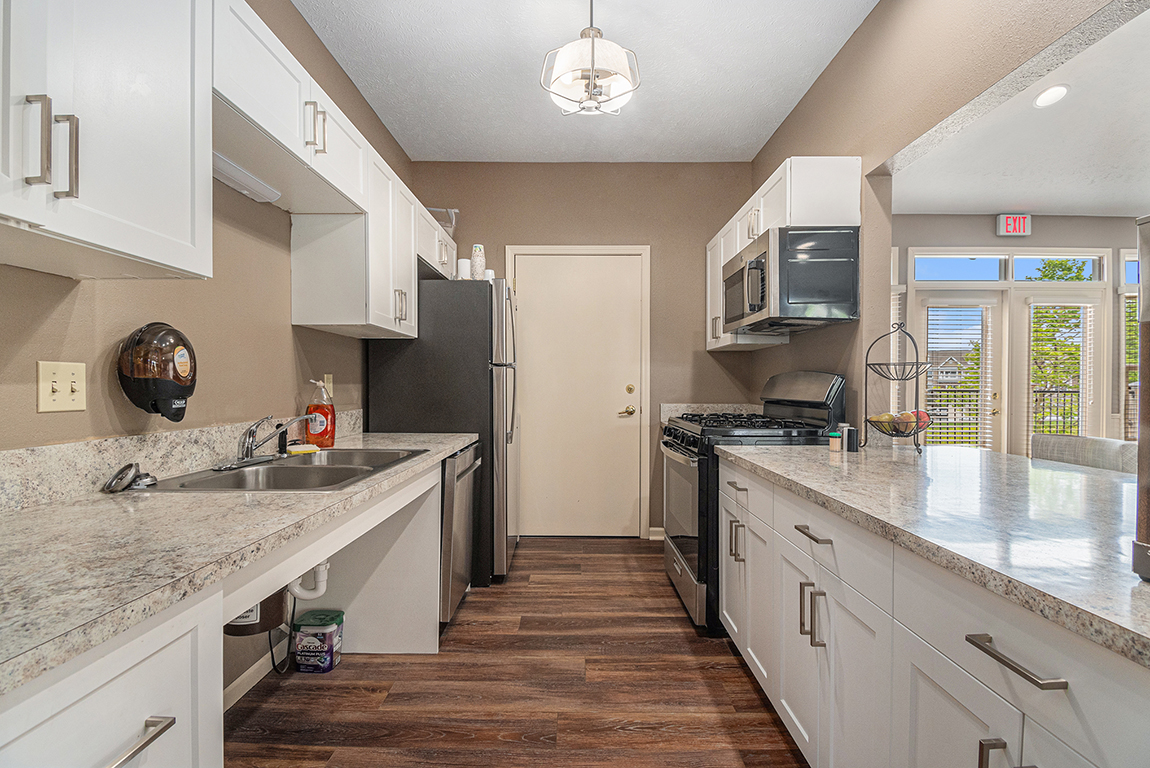 Colonial Pointe at Fairview Apartments 31 of 41