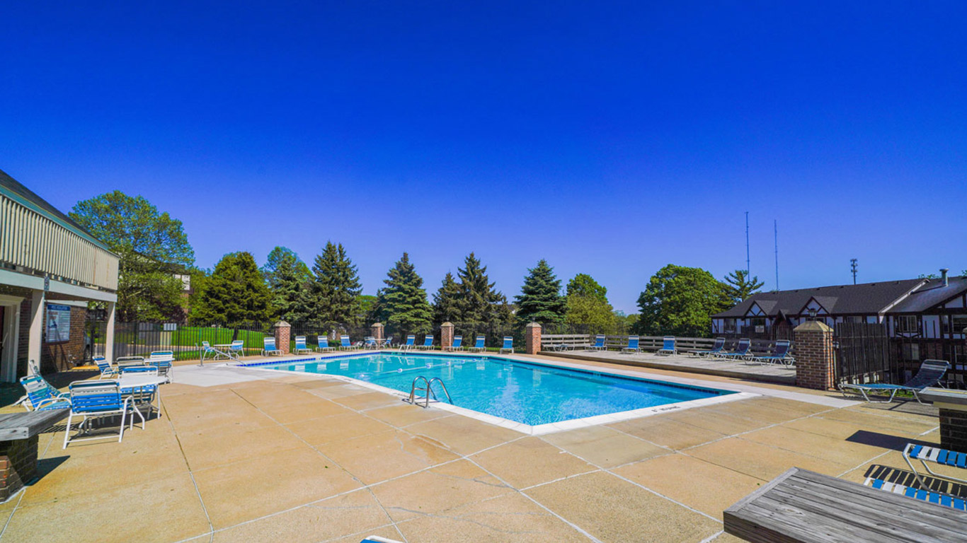 Pool at Concord Place Apartments (3 of 3)