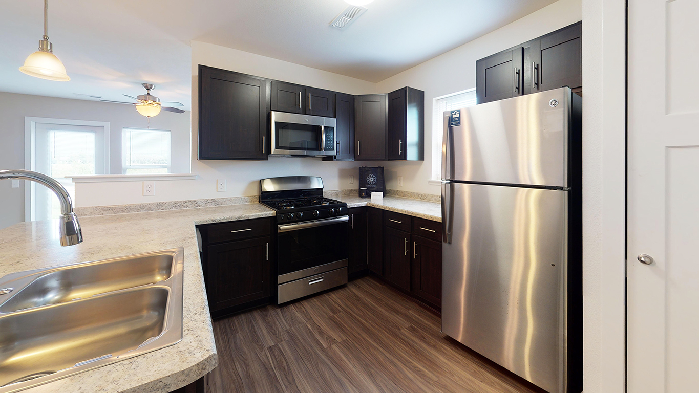 Copper Creek Apartment Homes 24 of 73