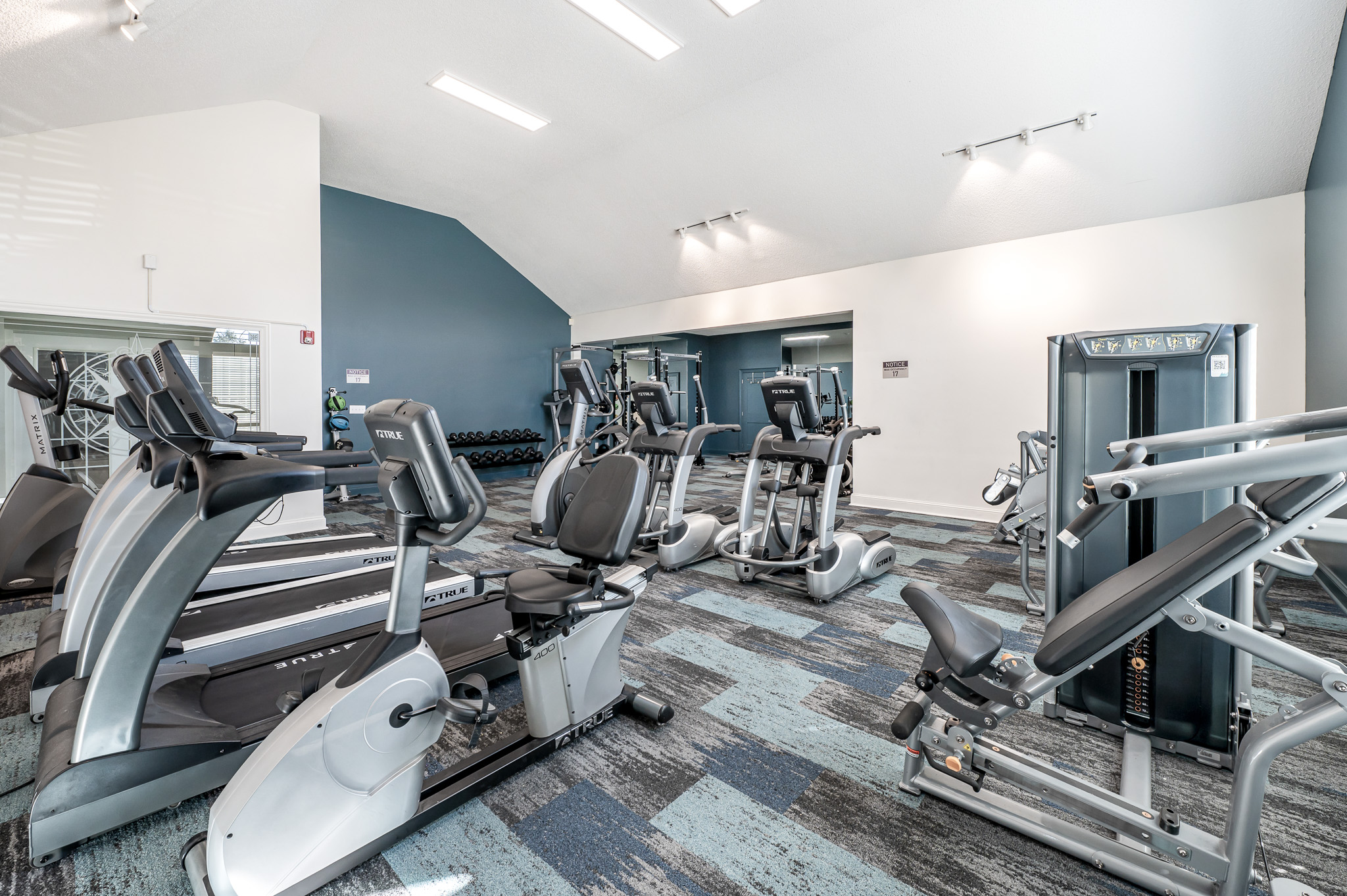 Gym at Latitudes Apartments (1 of 6)