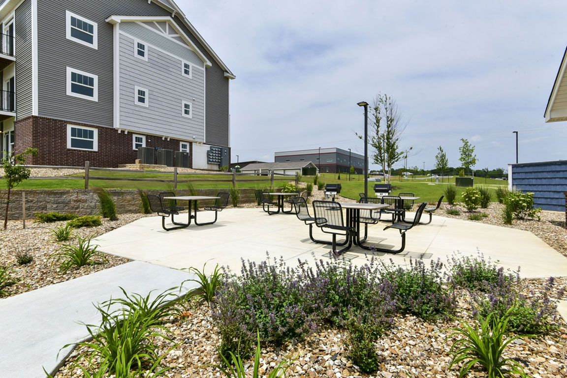 Grill area at Dodson Pointe Apartment Homes