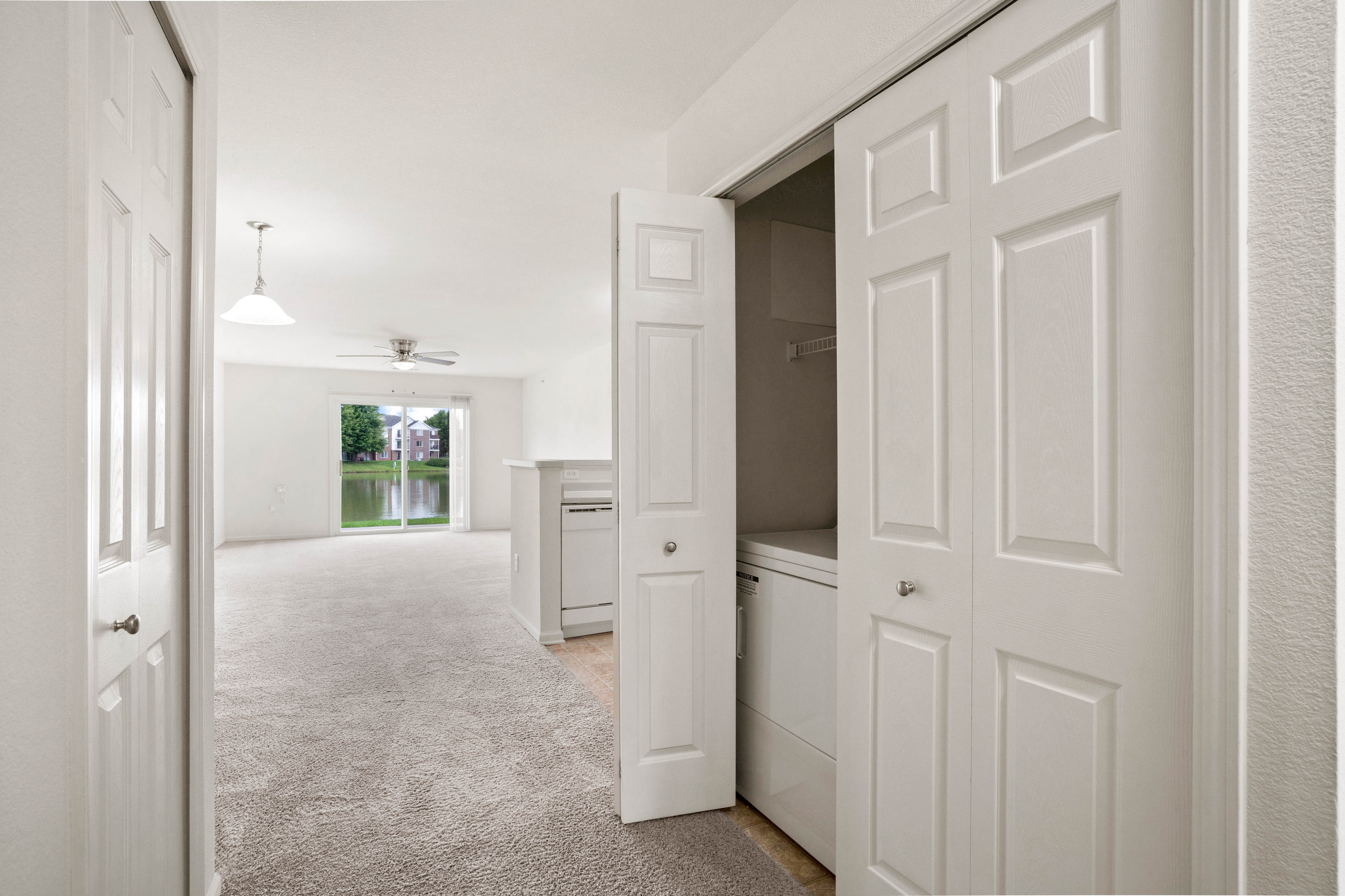 Towne Lakes Apartments 6 of 12
