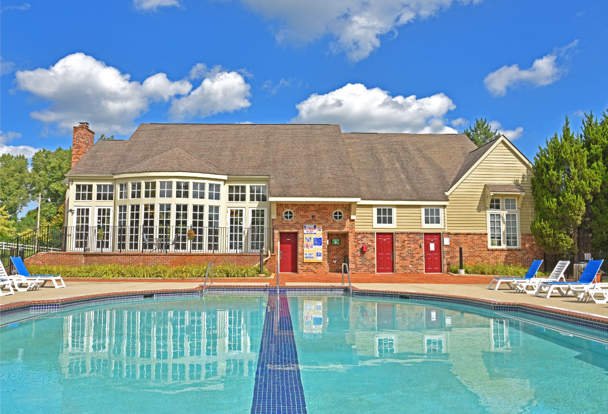 Pool at Windemere Apartments (1 of 3)