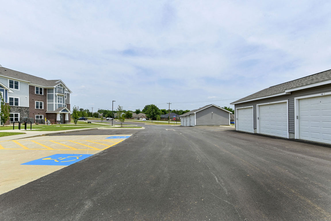 Parking at Eagle Ridge Apartment Homes