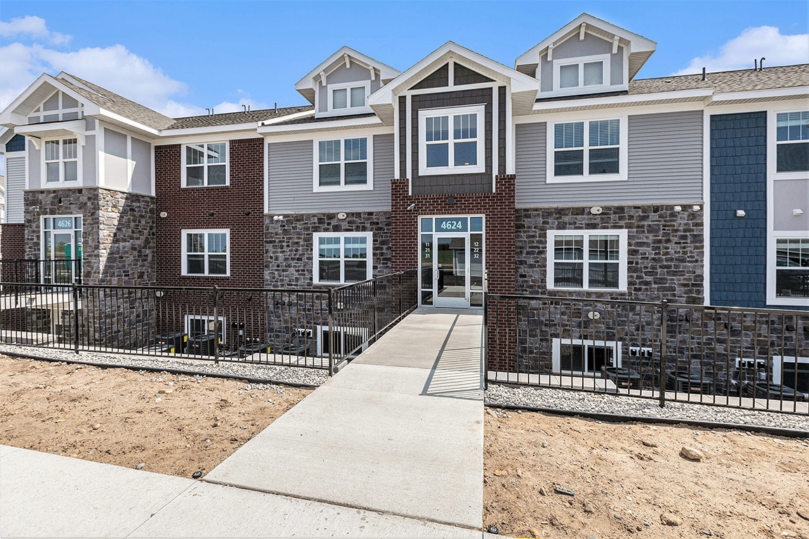 Eagle Ridge Apartment Homes 52 of 54