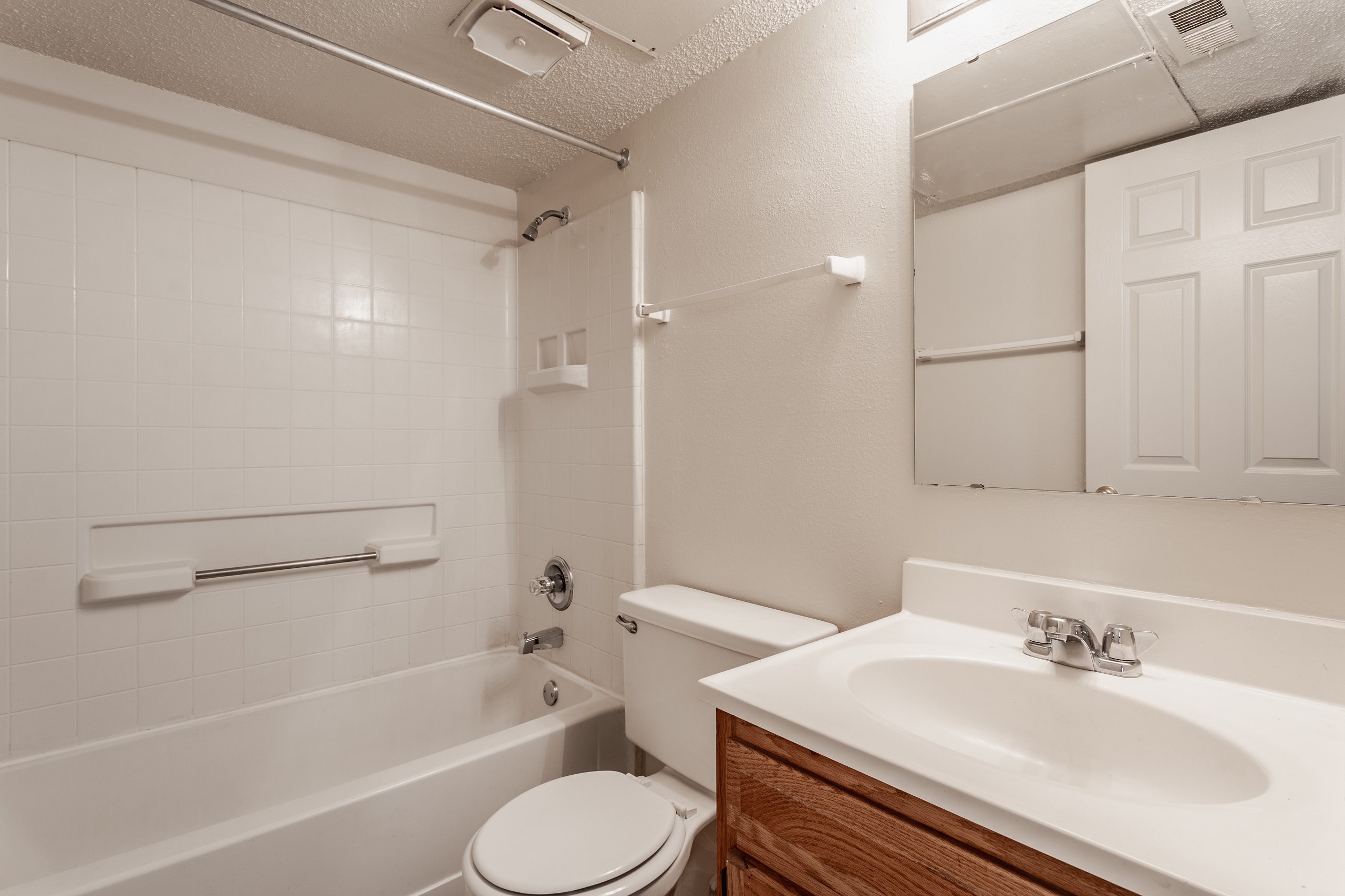 Bavarian Village Apartments 29 of 47
