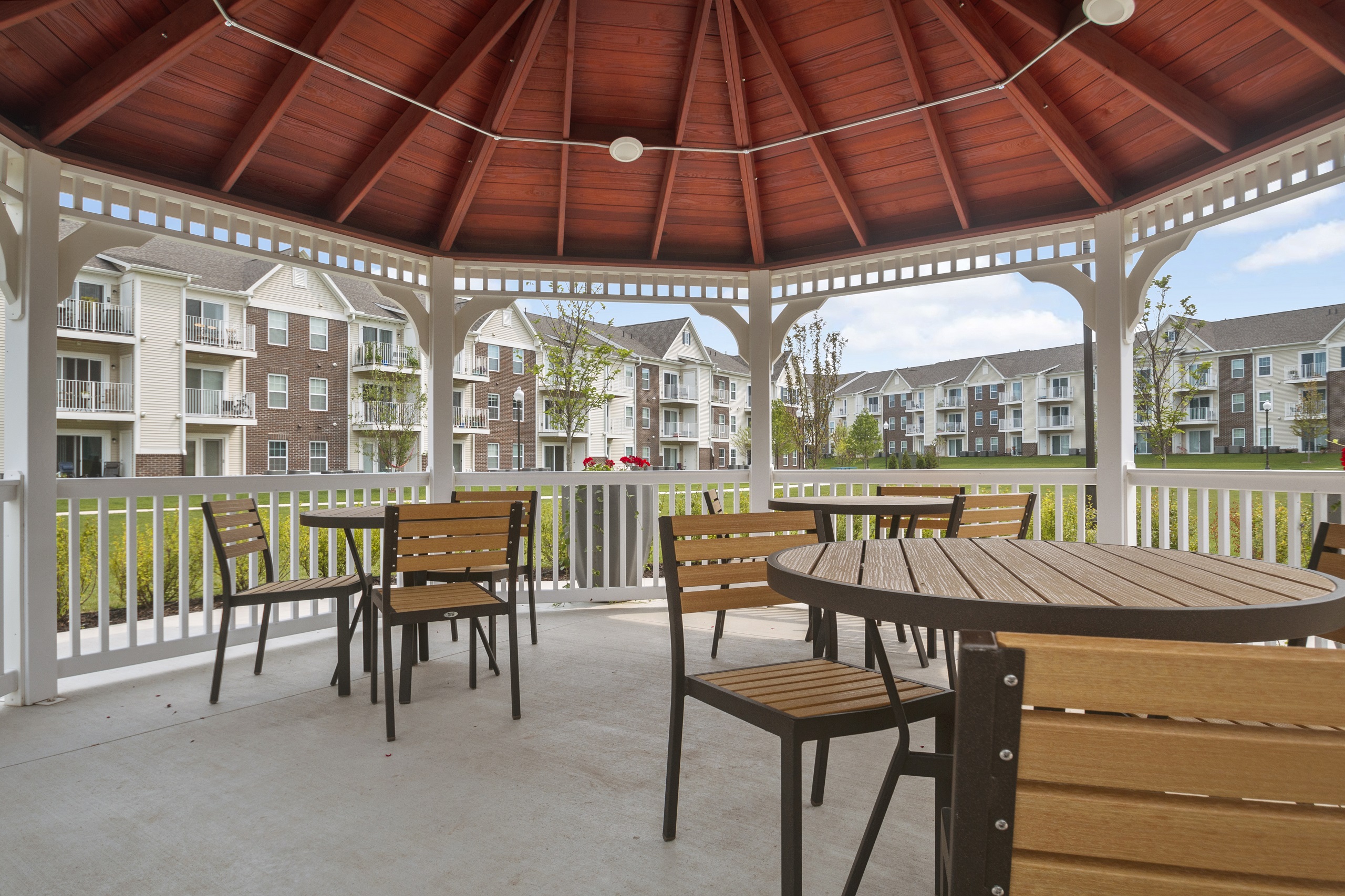 River Hills Apartments 50 of 58