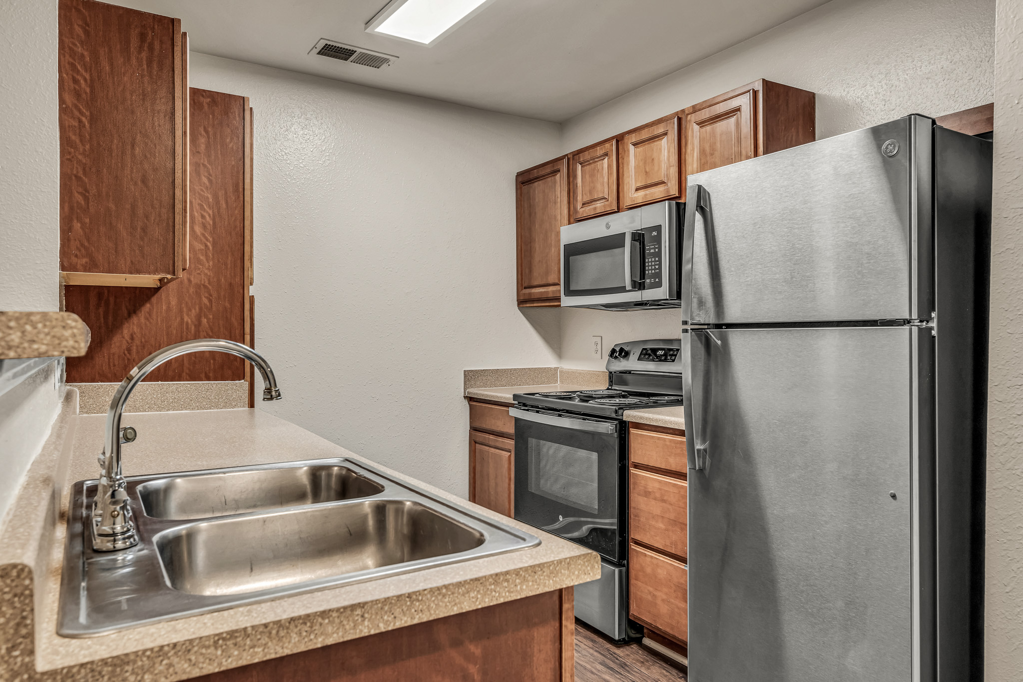 Enclave Apartments 7 of 12