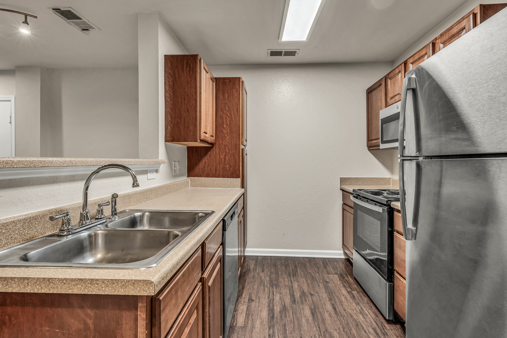 Enclave Apartments 6 of 12