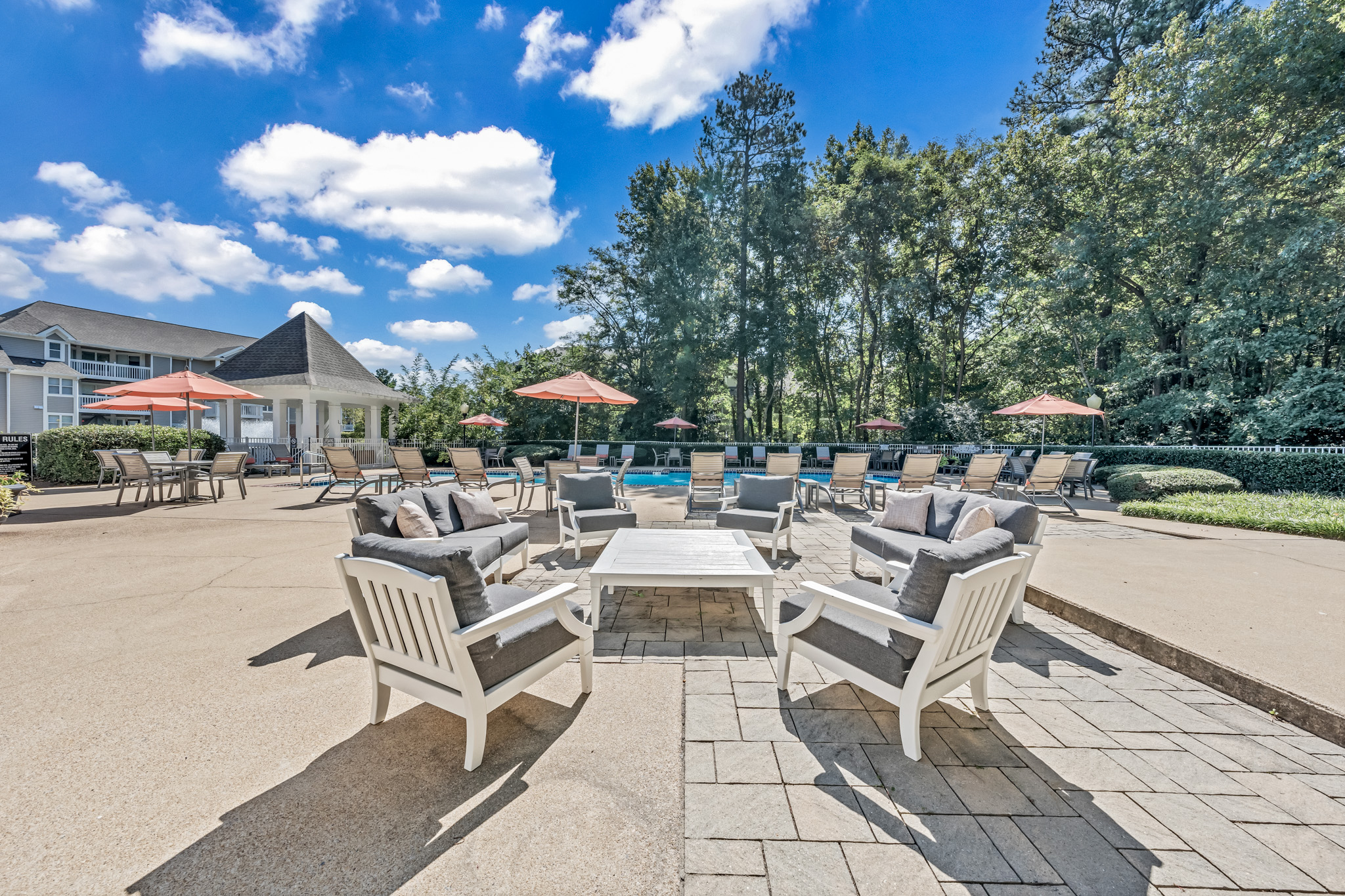 Grill area at Trophy Club at Bellgrade (2 of 4)