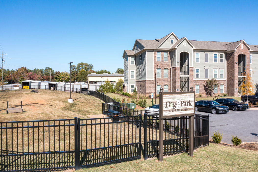 Emerald Creek Apartments 52 of 60
