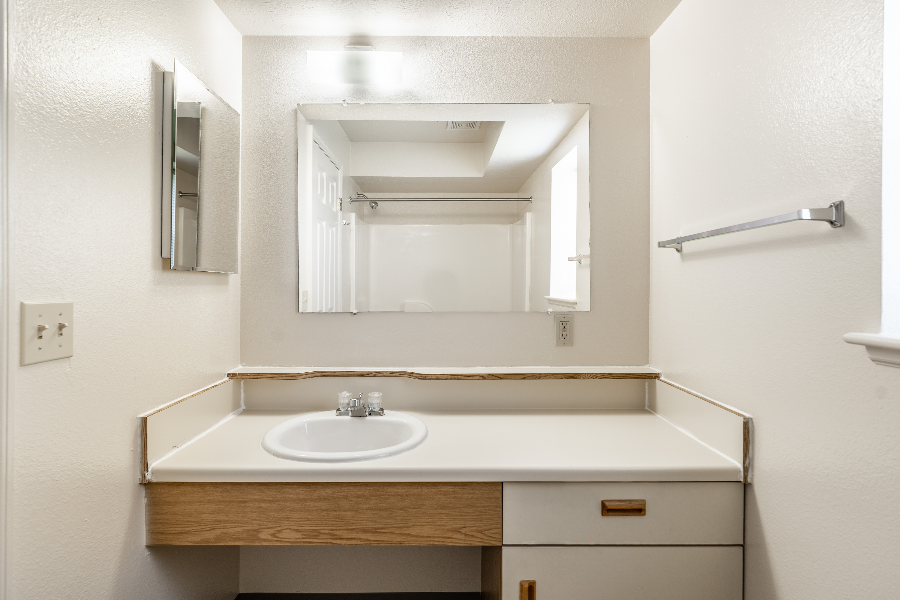 Huntington Cove Apartments 9 of 12