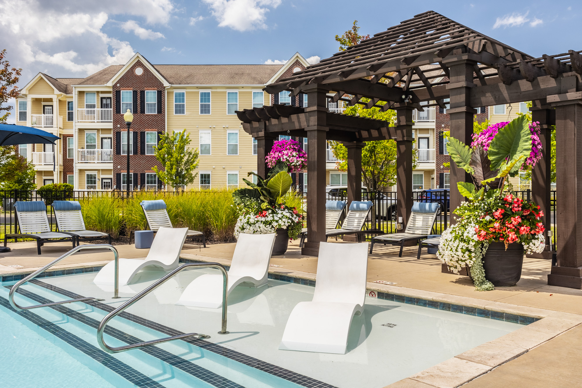 Pool at The Avenue at Polaris Apartments (7 of 7)