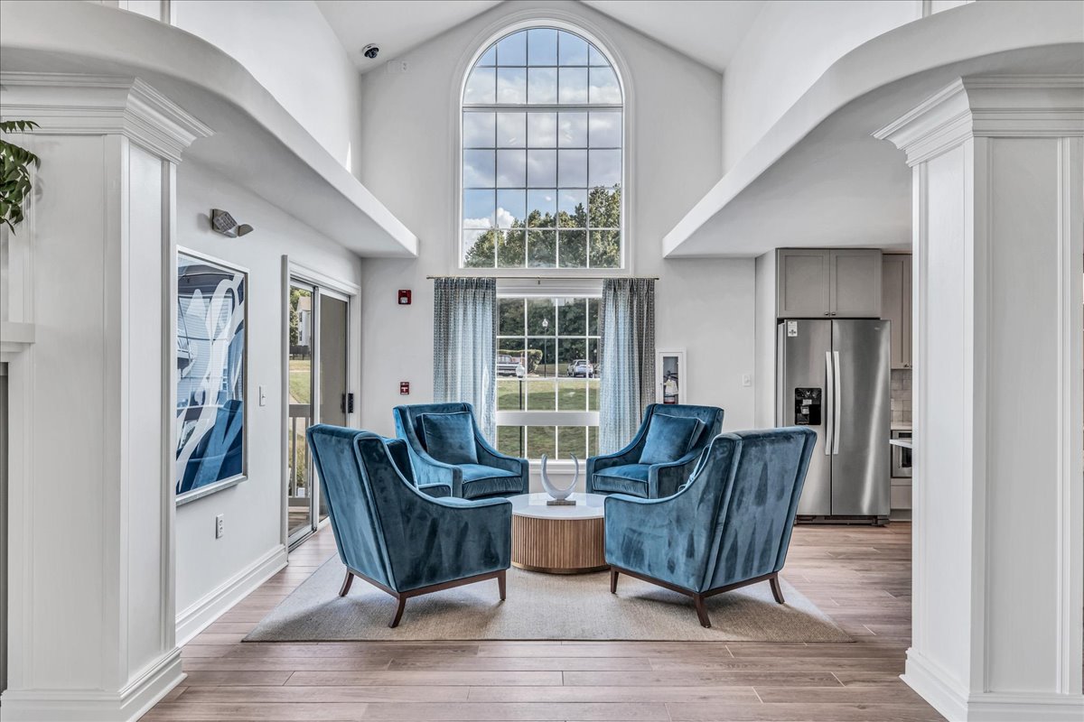 Lobby at The Vinings Apartments (4 of 6)