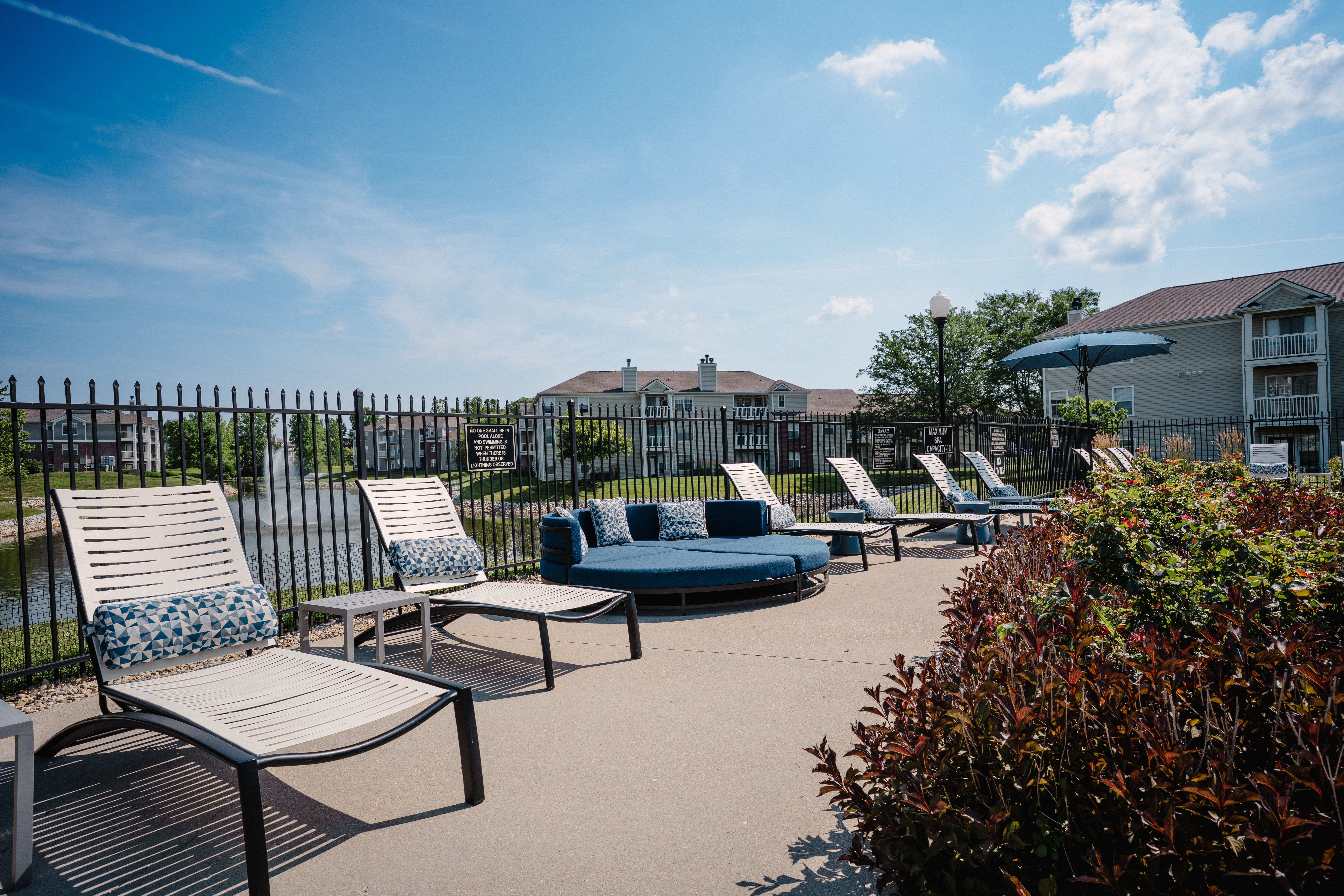 Pool at Latitudes Apartments (7 of 7)