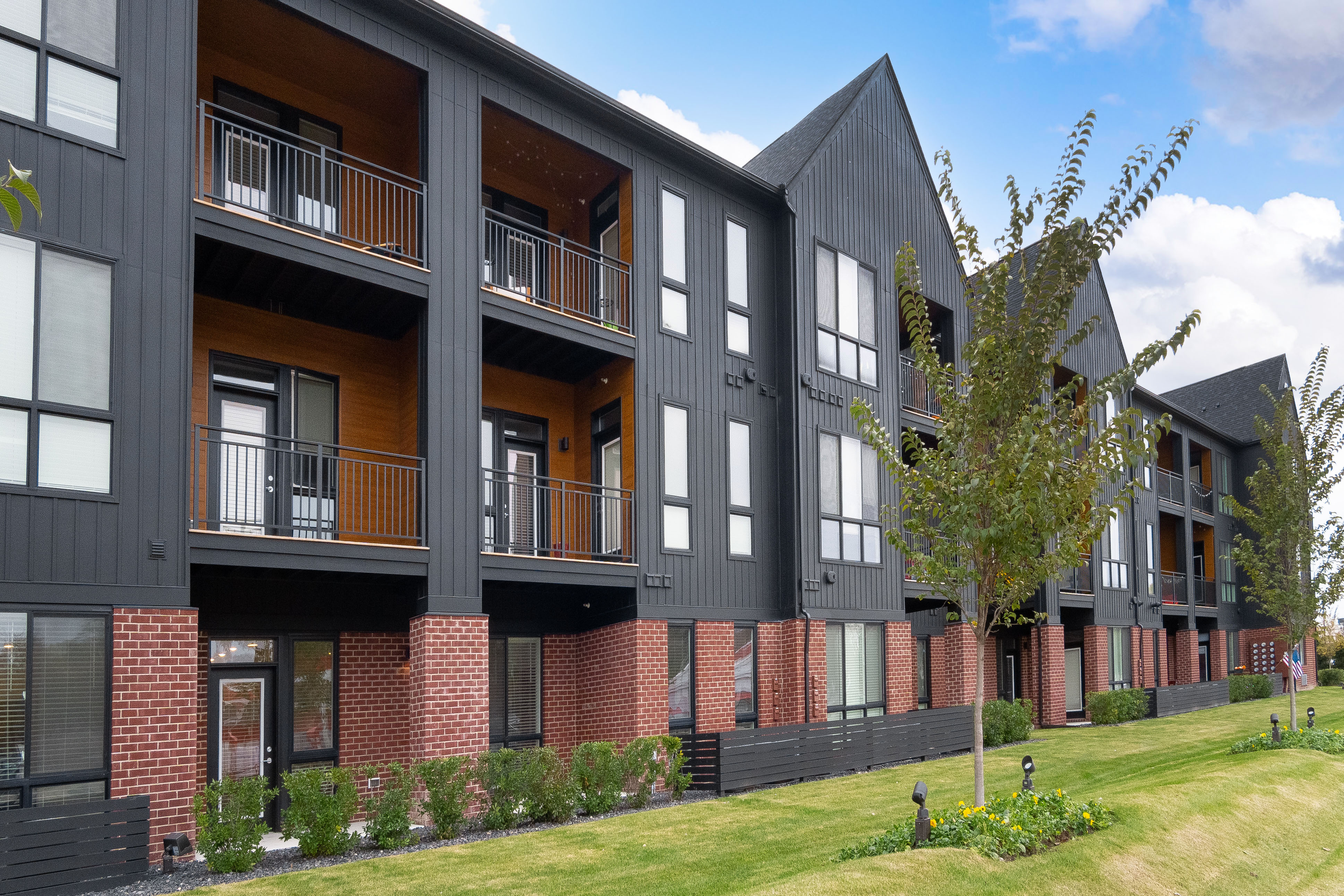 Uptown Square Apartments 33 of 38