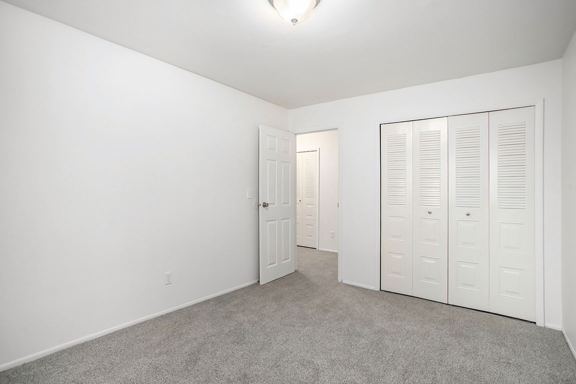Fairlane Apartments 24 of 53
