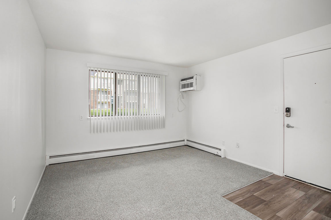 Fairlane Apartments 7 of 12