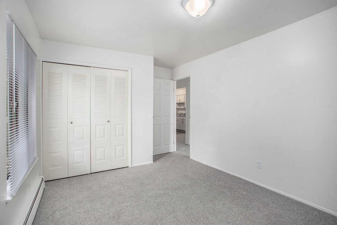 Fairlane Apartments 33 of 53