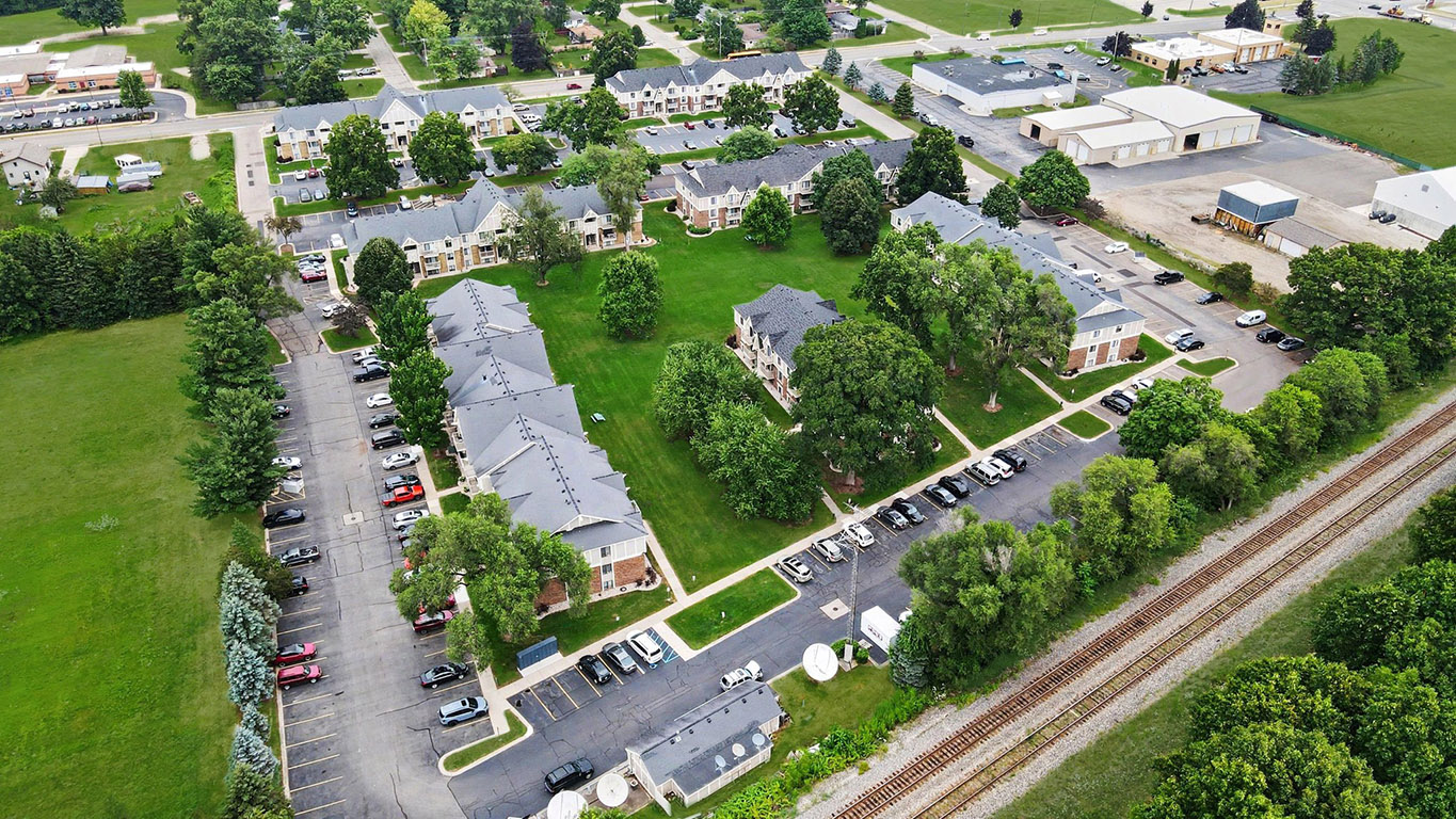Fairlane Apartments 45 of 53