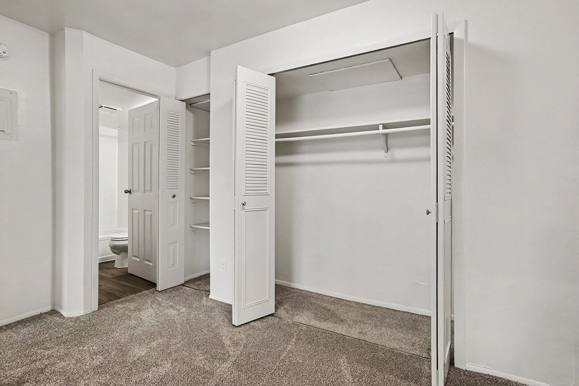 Fairlane Apartments 9 of 12